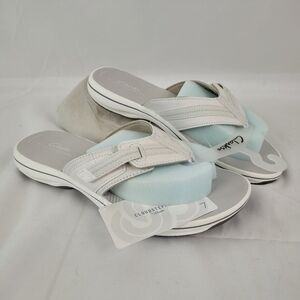 NWT Clarks Cloudsteppers Women's Brinkley JazzH White Synthetic 26126392 Size 7M